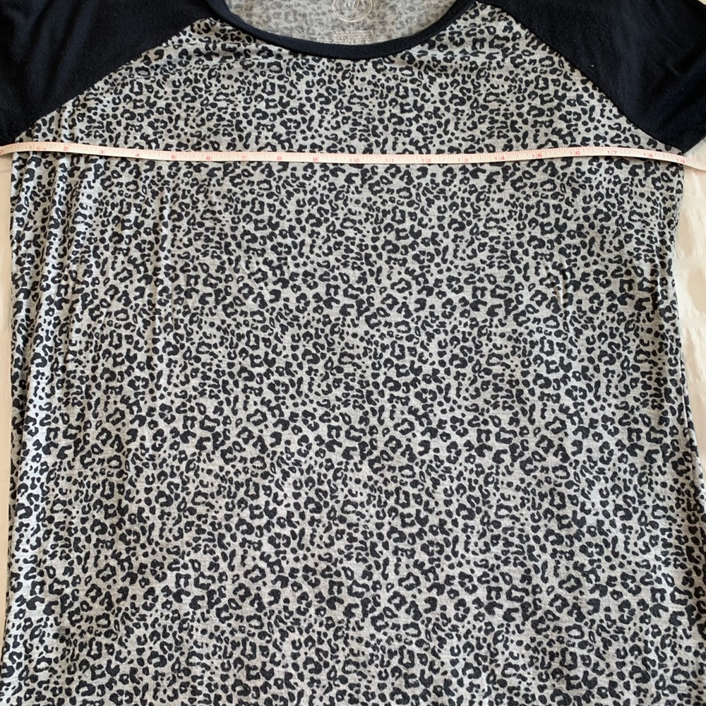 Maurices Leopard Tee - Picture 7 of 16